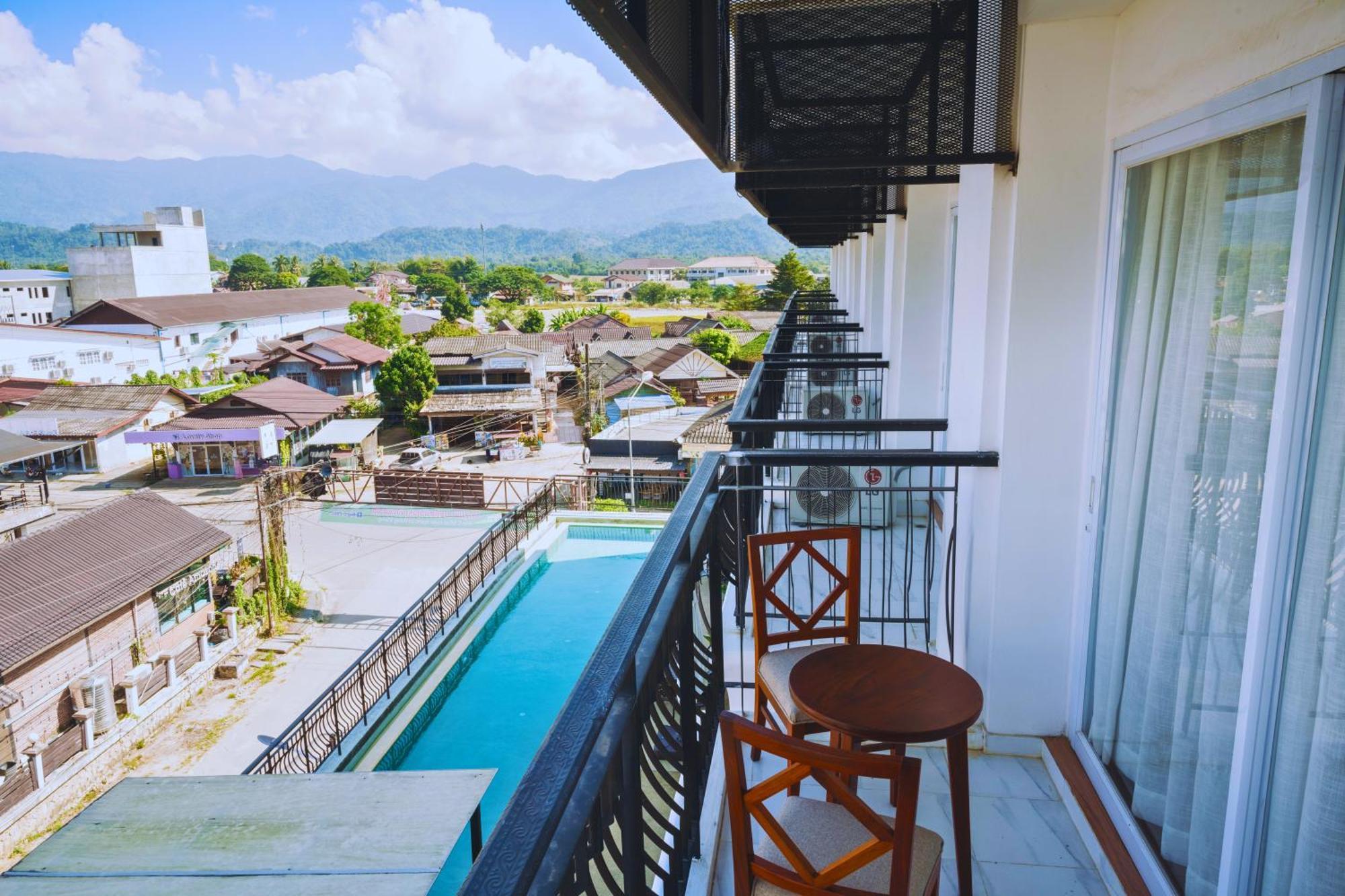 Oudomsin Vangvieng Hotel Vang Vieng Exterior foto