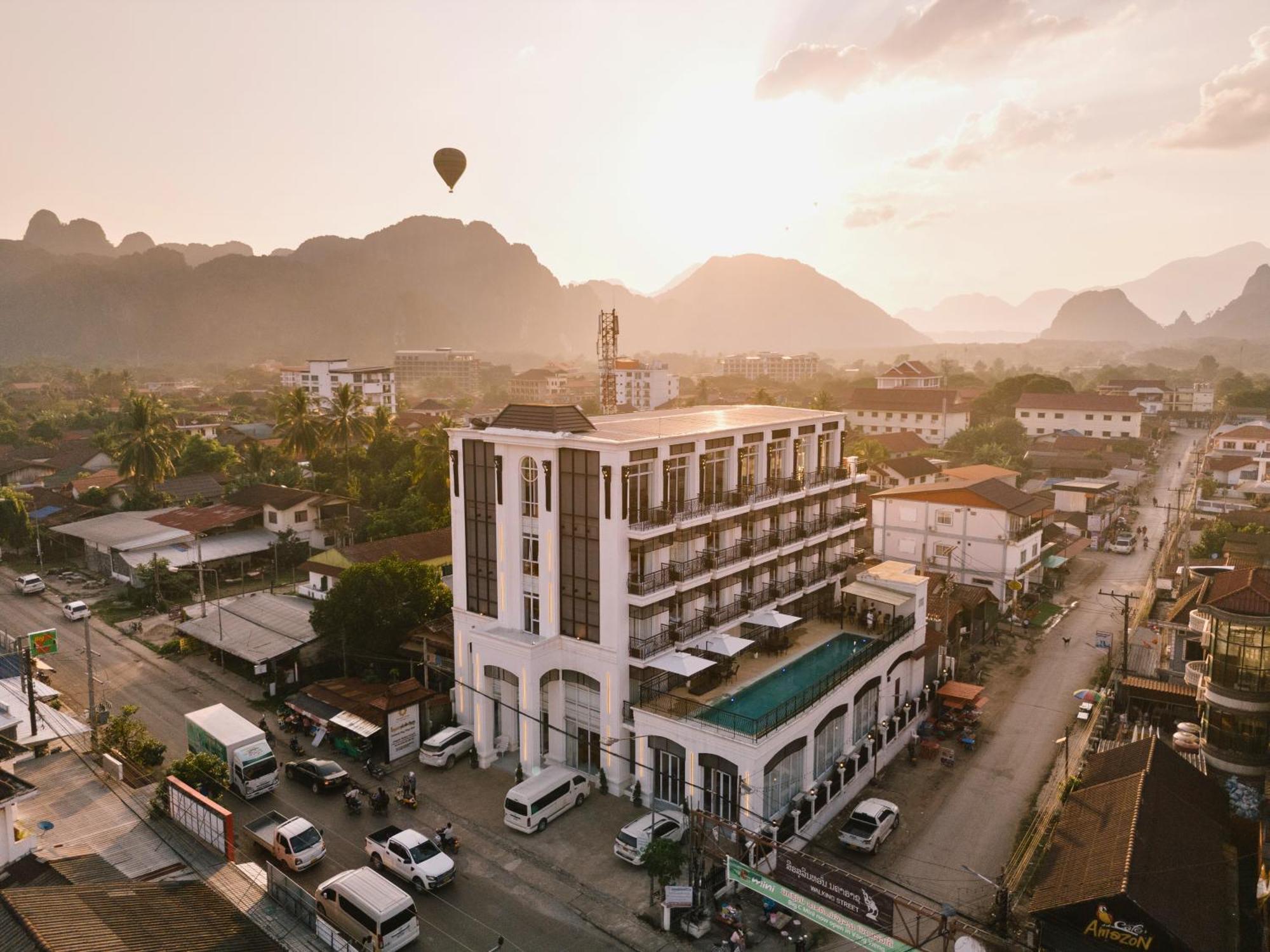 Oudomsin Vangvieng Hotel Vang Vieng Exterior foto