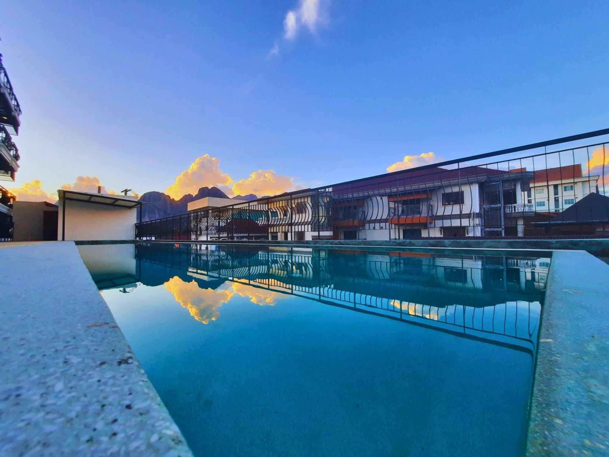 Oudomsin Vangvieng Hotel Vang Vieng Exterior foto